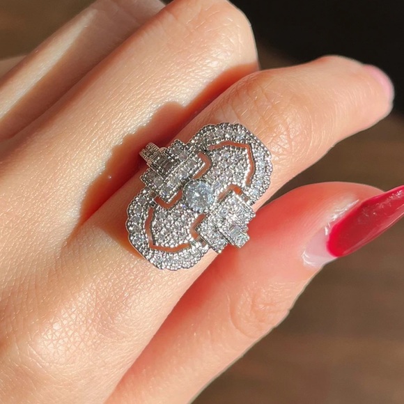 Silver Art Deco Statement Ring - Picture 5 of 5